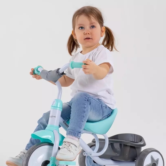 детский трехколесный велосипед